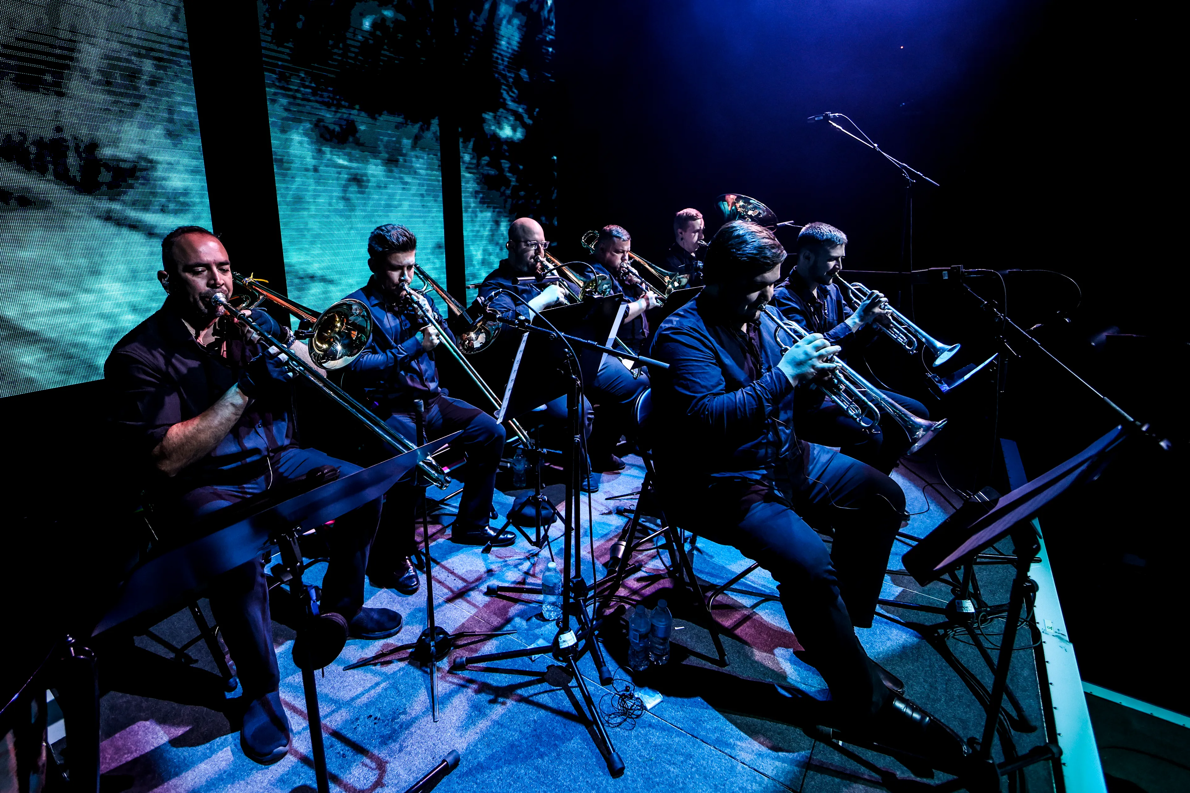 Concert finale with full orchestra